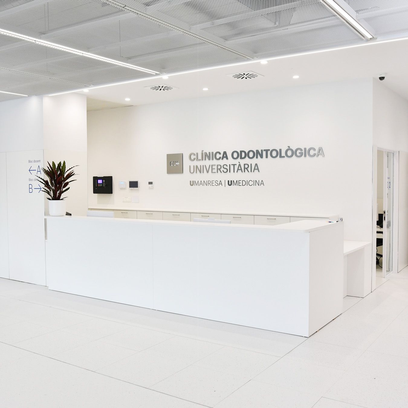 Fusteria del Cardoner executa el mobiliari de la Clínica Odontològica Universitària de Manresa